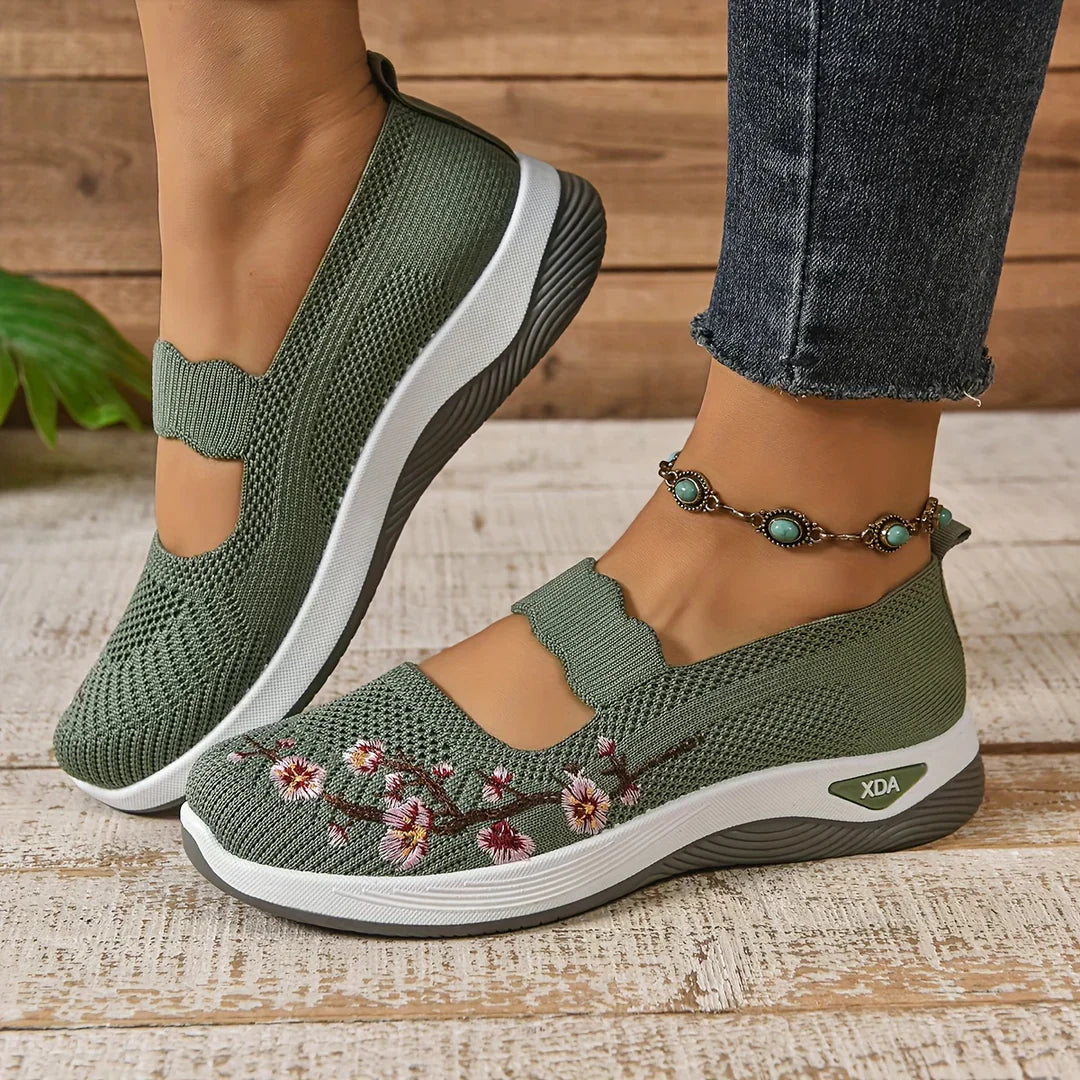 Privazz | Breathable and Ultimate Comfortable Orthopaedic Sneakers for Women - CloudPlus™