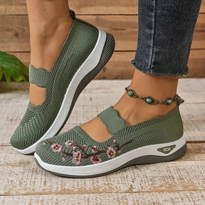 Privazz | Breathable and Ultimate Comfortable Orthopaedic Sneakers for Women - CloudPlus™