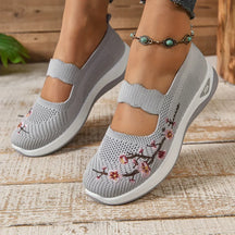 Privazz | Breathable and Ultimate Comfortable Orthopaedic Sneakers for Women - CloudPlus™