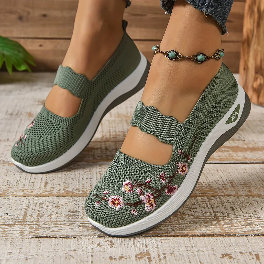 Privazz | Breathable and Ultimate Comfortable Orthopaedic Sneakers for Women - CloudPlus™