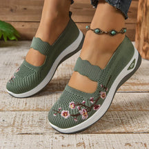 Privazz | Breathable and Ultimate Comfortable Orthopaedic Sneakers for Women - CloudPlus™