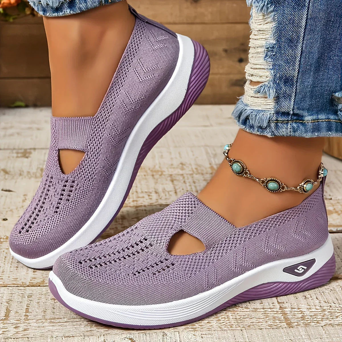 Privazz | Breathable and Ultimate Comfortable Orthopaedic Sneakers for Women - CloudWear™