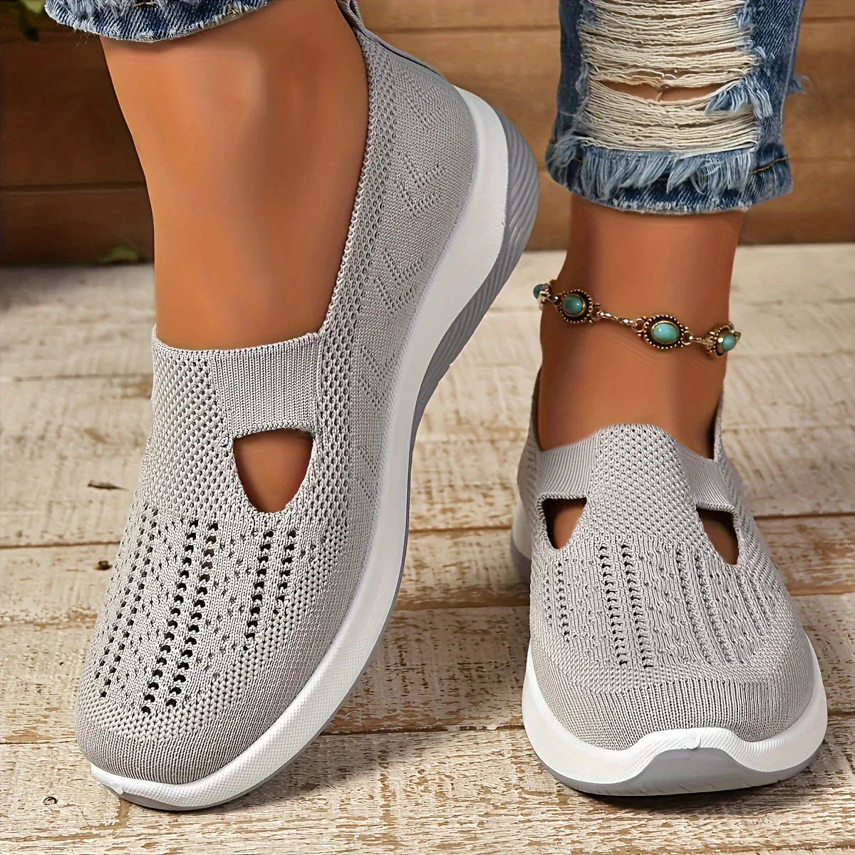 Privazz | Breathable and Ultimate Comfortable Orthopaedic Sneakers for Women - CloudWear™